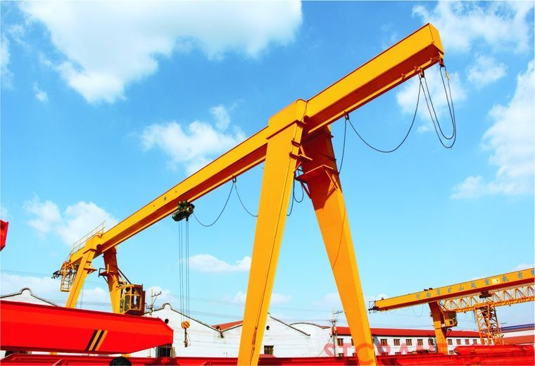 MH型电动葫芦门式起重机(图1) MH型电动葫芦门式起重机(图1)